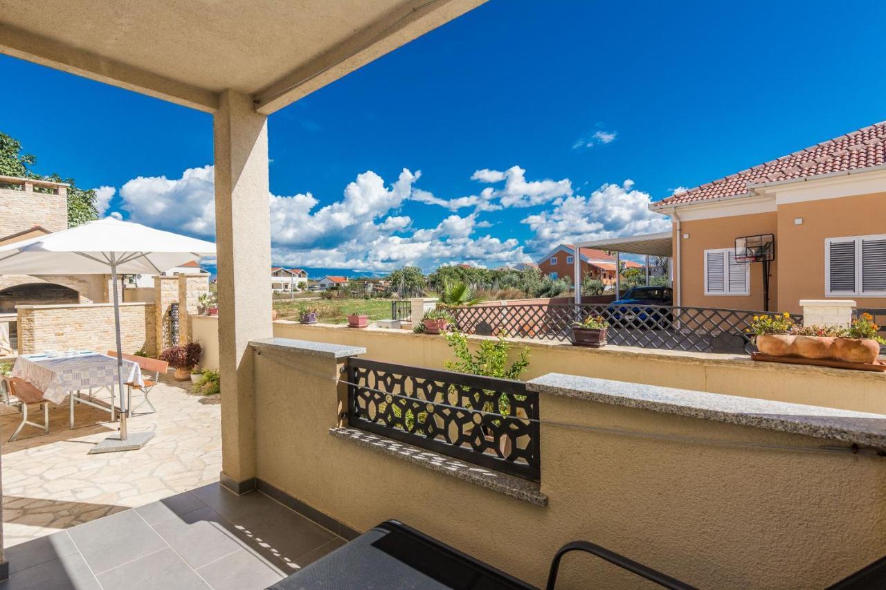 Apartments Nella بريفلاكا المظهر الخارجي الصورة
