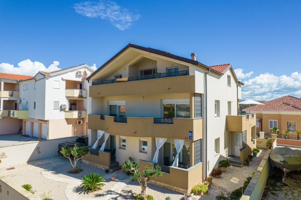 Apartments Nella بريفلاكا المظهر الخارجي الصورة