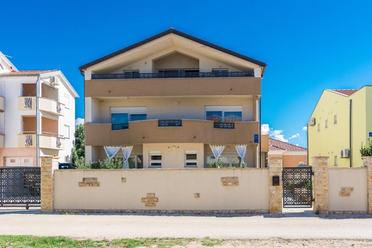 Apartments Nella بريفلاكا المظهر الخارجي الصورة