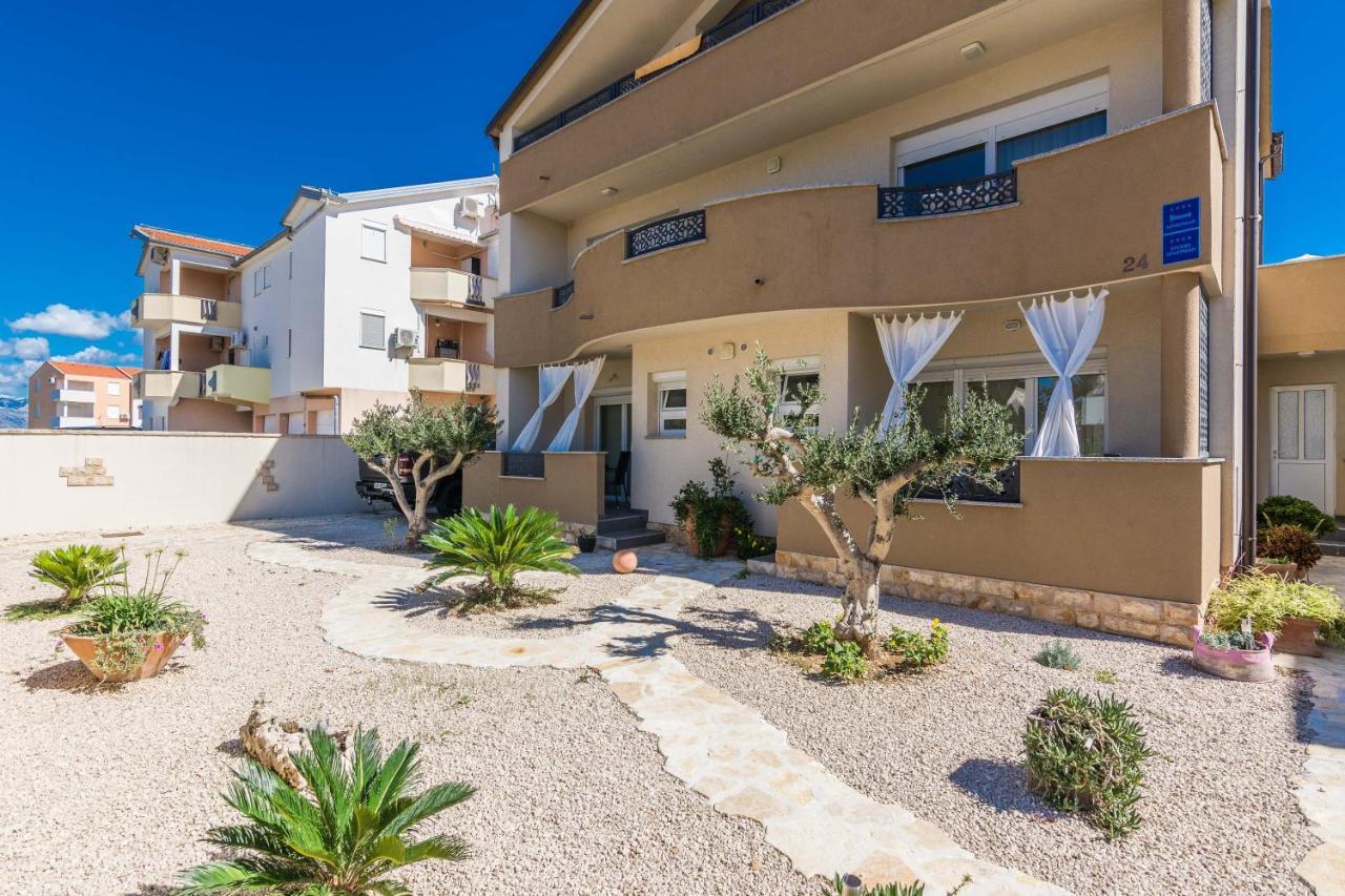 Apartments Nella بريفلاكا المظهر الخارجي الصورة