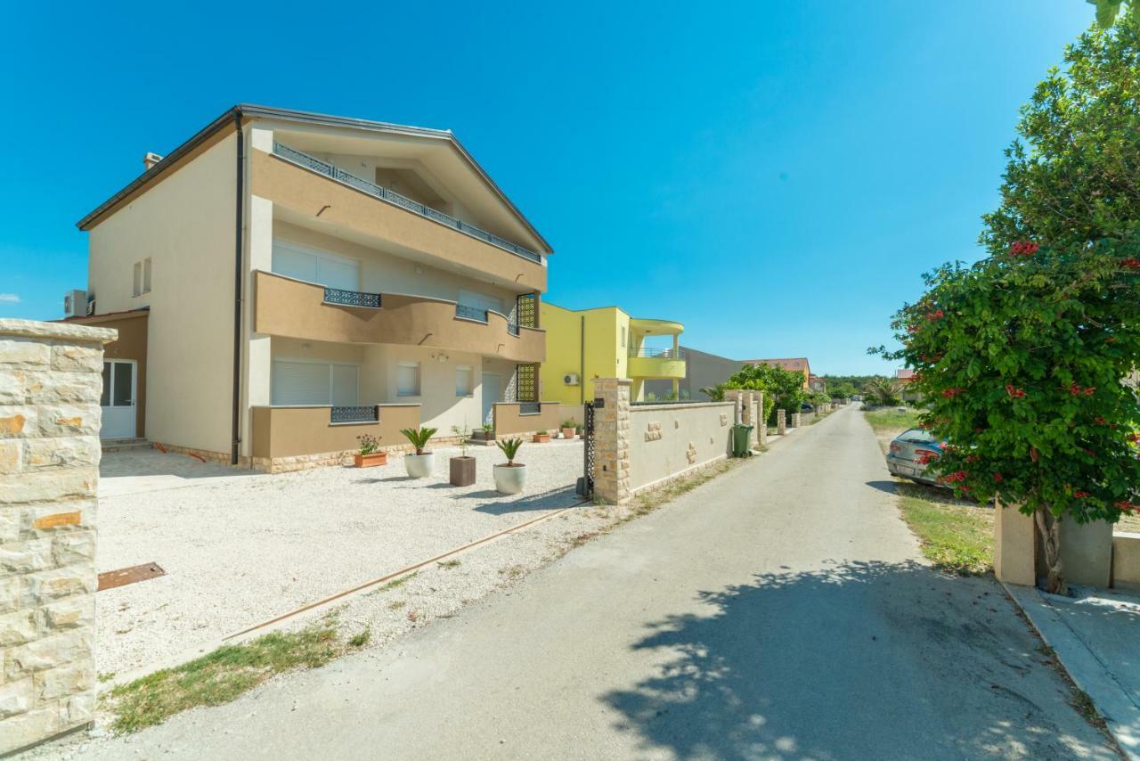 Apartments Nella بريفلاكا المظهر الخارجي الصورة